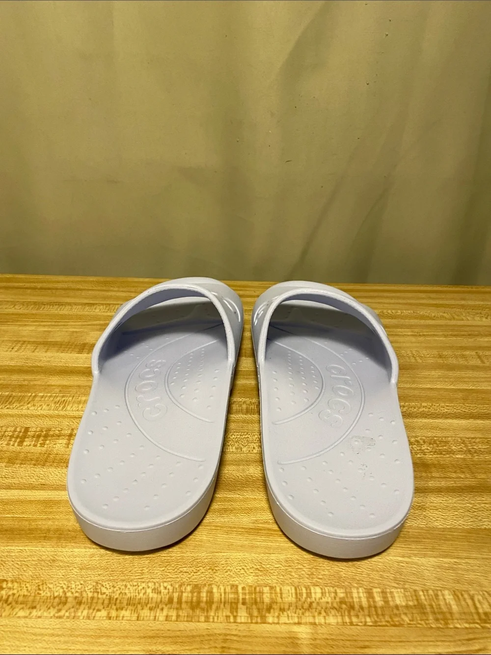 CROCS Unisex Adult Essentials Slides Sandals  M 10/ W 12